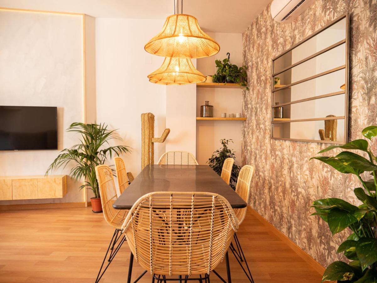 Stylish Apartment in the heart of Málaga with Pool Exterior foto